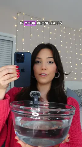 If your phone falls in the water, don’t panic, just do this! #iphone #iphonetricks #iphonehack 