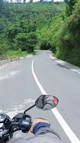 Jalan Jalan #touringdanautoba  #touringbike #touringbarengistri😍😍  #ginting  #kabanjahe  #paeperalakeside  #danautoba  #jalanjalan  #danauterbesardiindonesia  #cbverza150  #verza  #wisataindonesia  #adventure  #kalakkaro  #berastagi #gintingmunthe  #bretigan  #kalakkaroviral  #medantiktok  #indonesia #fyi  #fypシ゚viral 