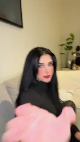 لما يكون التصوير من الشخص الصح🤣#مالي_خلق_احط_هاشتاقات #اكسبلور #منال_العسيري 