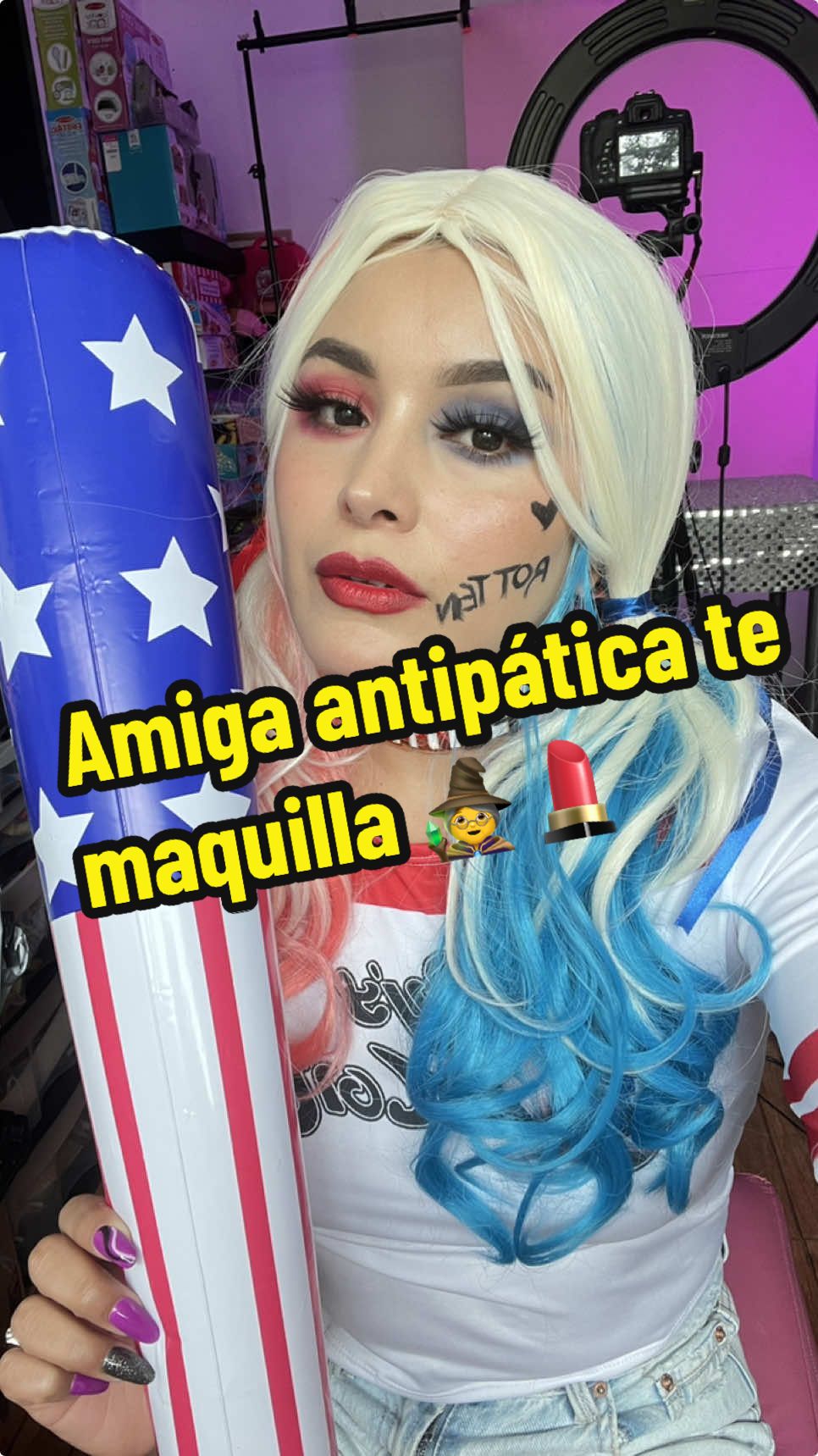 En YouTube dura casi 30min! Está buenísimo! 😂 #antipatica #amiga #bff #harleyquinn #harleyquinncosplay #cosplayer #harleyqueen #guason #joker #tepeino #temaquillo #asmr #gesasmr #amigafresa #fresa #lamorradelosplumones 