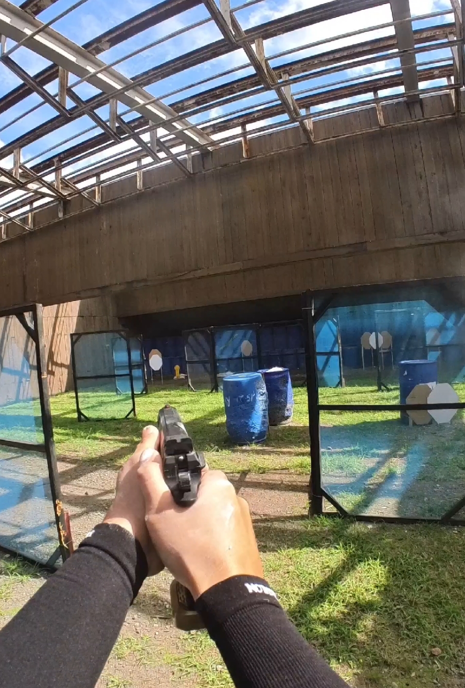 POV Trigger freeze ❄️ 🤣 #competitve #sportshooting #practicemakesperfect #standardcategory #CZ #shootingrange #foryoupage #practice #ppsa #fyp #czts2 #StressRelief #standardshooter #competition #practicalshooting #ipsc #philippines #hobby #tiktok 