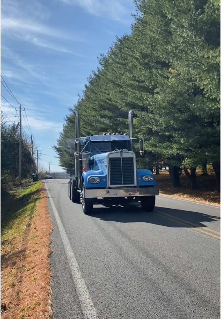 Early afternoon Halloween ride around the block as it was unusually warm. 69 Kenworth with 8v71 Detroit but there is NO jake on the truck.  #Halloween  #autumn #trucks #detroitdiesel  #kenworth #trucktok @Brian Bobrick 