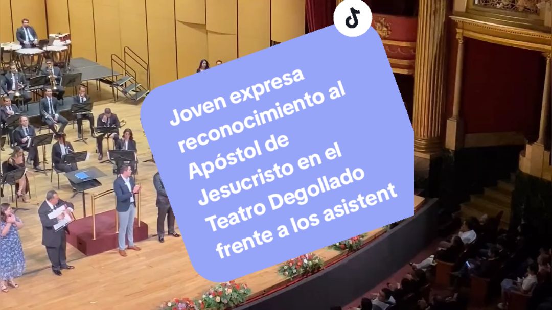 Joven reconoce la enseñanza de un gran maestro y Apóstol de Jesucristo Naason Joaquín García en el Teatro Degollado #libertadreligiosa #Juventudlldm #Teatrodegollado #NaasonJoaquinGarcia #lldm 