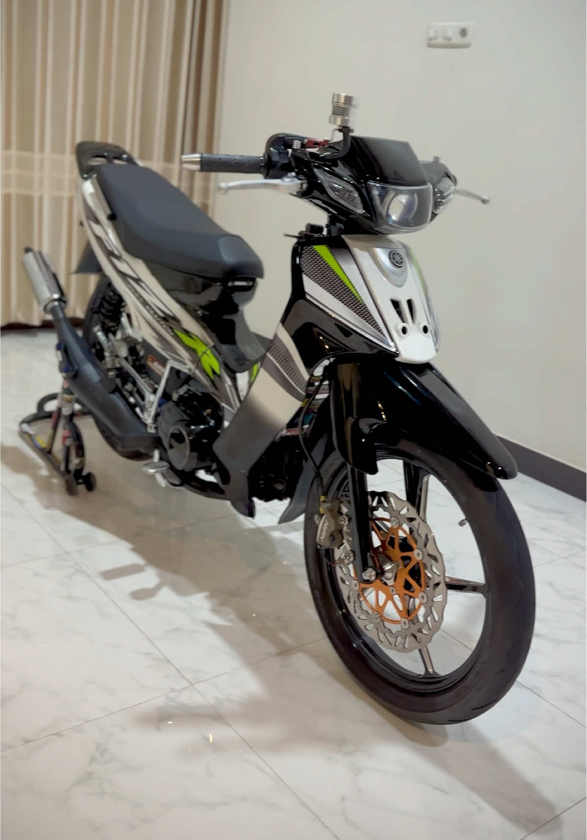 #f1zr #fizrmodifikasi #fizrindonesia #f1zr_indonesia #f1zrmenolakpunah #2takmenolakpunah #2strokeindonesia #fizr_2stroke #bebek2tak #bebek2tak #2taklovers #2strokelover #fypdong #bismillahfyp #viralditiktok 