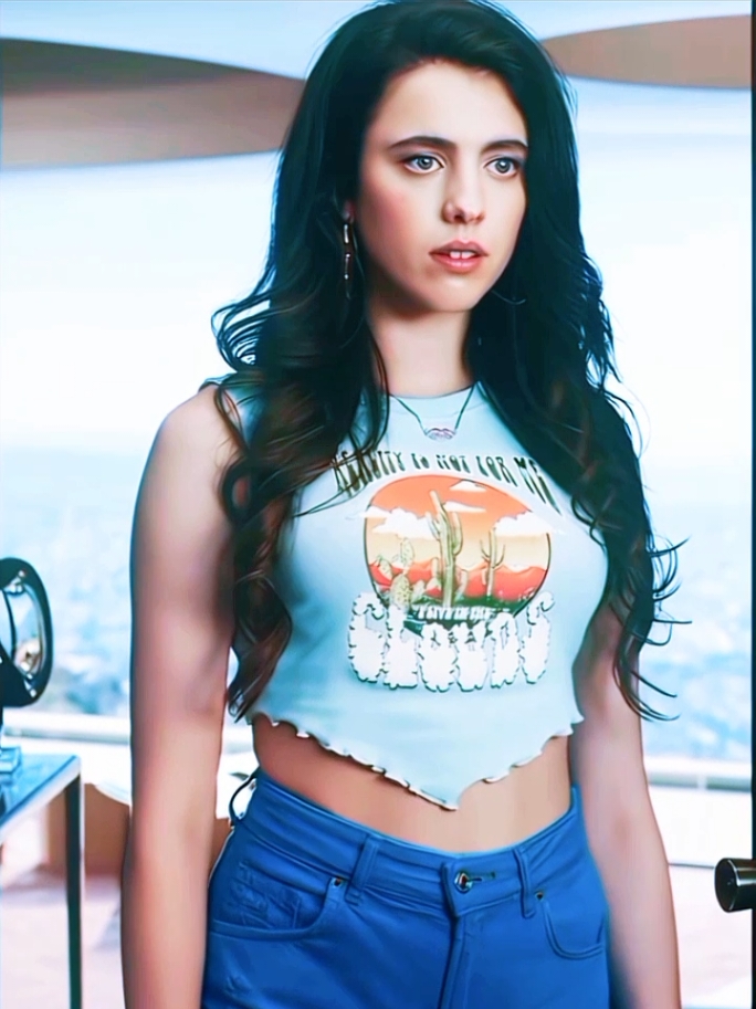 Sue is so beautiful ❤️❤️❤️ #sue #cut #beautiful #cutee  #thesubstance #margaretqualley #margaretqualleyedit #lasustancia #edits #8k #lasustanciaedits #elizabethsparkle #4k #horrormovie #brutal #f #efec#efectos  #parati #fyp #viral_video 