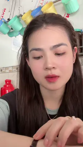 Không giờ rồi sáng tác nhạc sĩ Vinh Sử trình bài Hoàng Châu đây ạ 😀😀