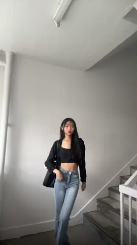 1800 📞
