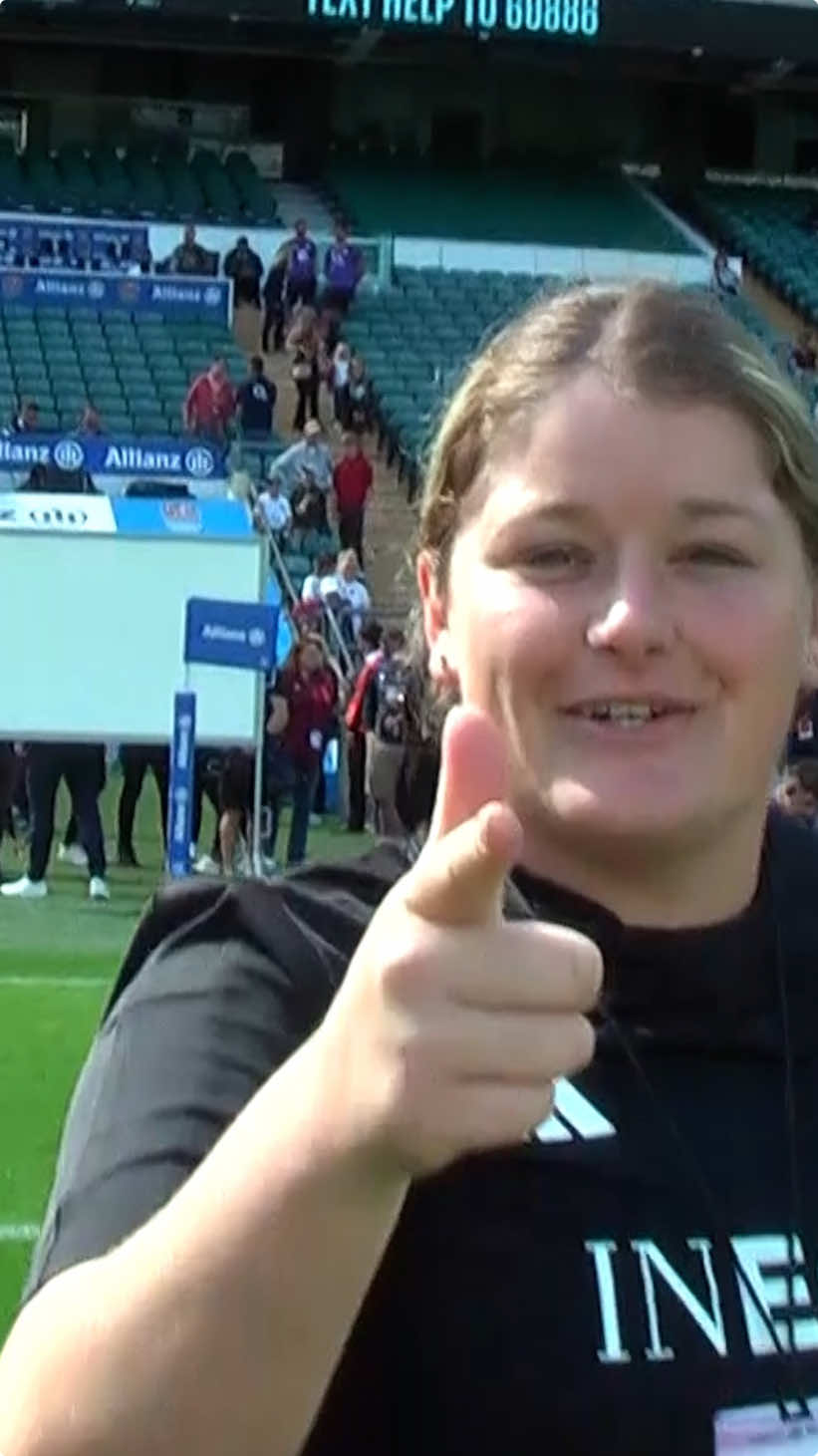 BFFs really showed out at Twickenham!  Can’t wait to see the @AllBlacks play in this epic arena tomorrow morning!  #Rugby #Twickenham #BlackFerns 