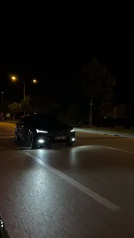 🖤😎 #ankara #volvo #s90 #kesfet #tiktokk #fyppp #news #ağrı04 #matrix 