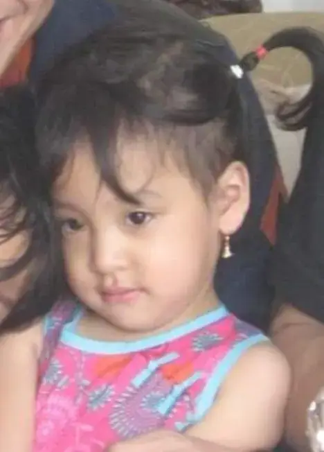Zee waktu kecil imut bangettt @zee asadel 