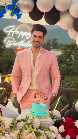 Happy Birthday To Me.. ✨🫰❤️🎂 sub wish kro jaldi se .. 😂  insta id: zeeshan_aftab6 👑 #foryou #foryoupage #zeeshanaftab #birthdayboy #100k #1million #fypシ゚viral #ufbfam🔥🔥 #trandingsong😇 #standwithkashmir #unfreezemyaccaunt🙏🙏🙏 