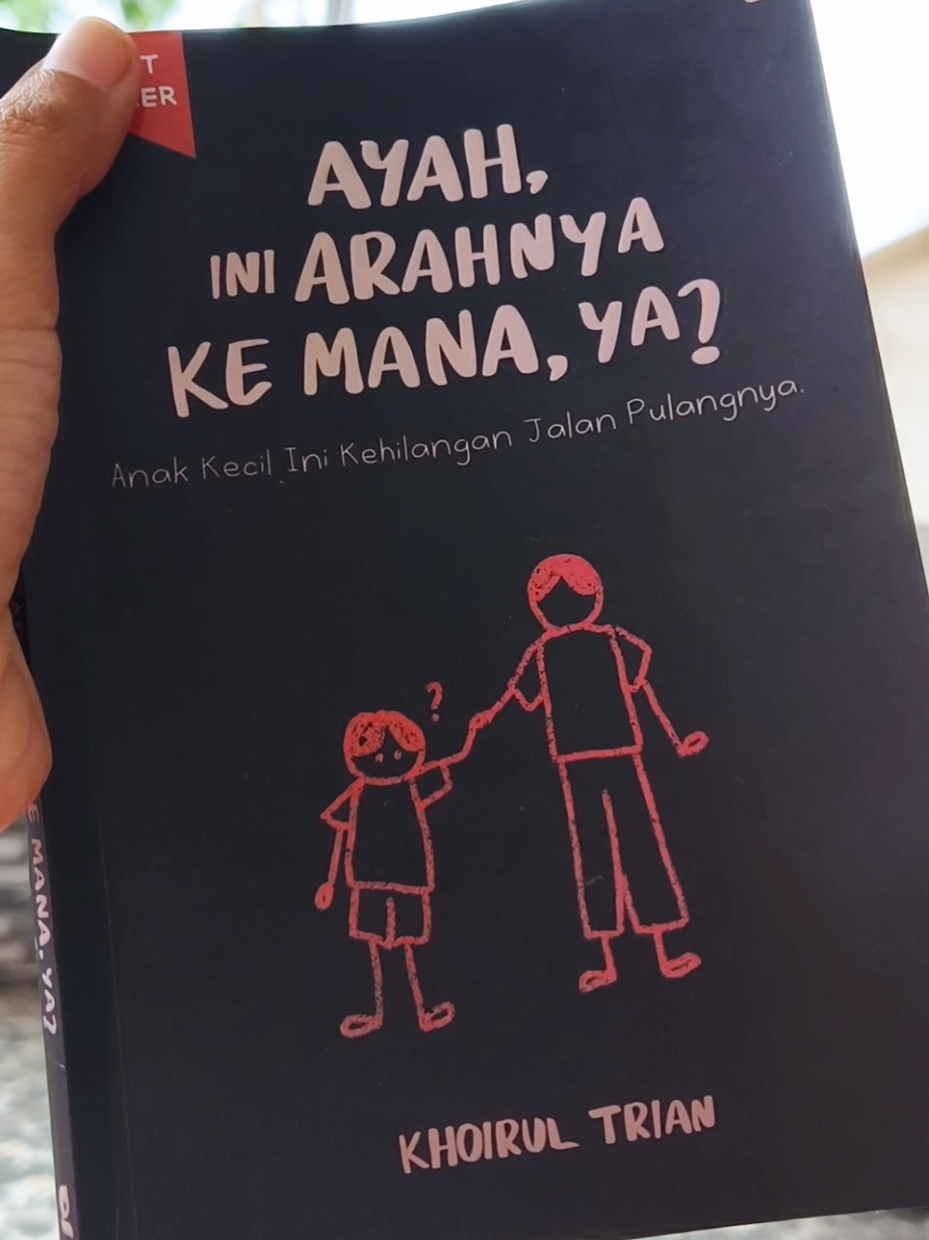 Yg mau order buku nya bisa klik di keranjang kuning pojok kiri bawah ya🤗🥰 #rekomendasi #buku #ayahiniarahnyakemanaya #katakata #katakatamotivasi #katabijak #motivasi #fyp #viralvideos 