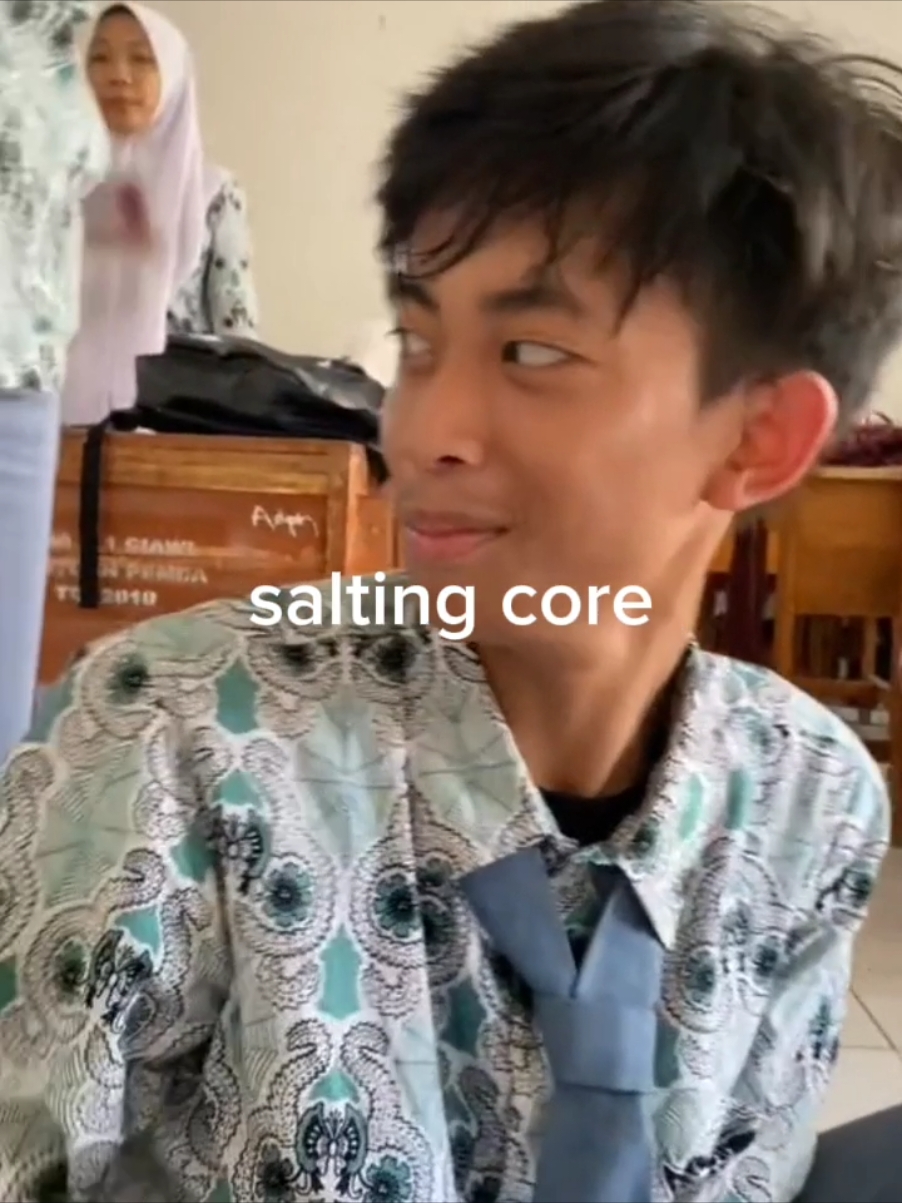 jiakhhh salting 🫠🤣 #fyp #fypage #fypviral #xyzabc #xyzbca #core #salting #prank #saltingbrutal #viral #lucu #anginrindu 