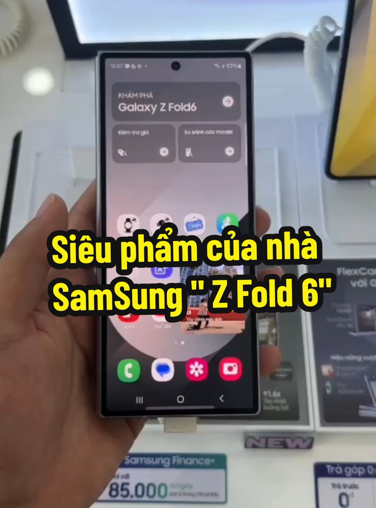 Samsung Galaxy Z Fold6 có màn hình gập 7.6 inch và màn hình phụ 6.3 inch, cả hai đều hỗ trợ tần số 120Hz. Máy dùng chip Snapdragon 8 Gen 3, RAM 12GB, và bộ nhớ từ 256GB đến 1TB. Cụm ba camera sau gồm 50MP chính, 12MP góc rộng, và 10MP tele. Pin 4,400mAh, hỗ trợ sạc nhanh 25W có dây, 15W không dây. Mọi người đã trải nghiệm em này chưa🤩 #reviewdienthoai #zfold6  #LearnOnTikTok #LIVEFest2024  #samsung #xuhuong  #H2CongNghe 