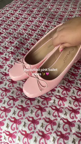these are the cutes shoes ever! get them on the tiktok shop! 💗#belovelyshoes #shoes #tiktokshop #balletpumps #fashion #aesthetic #beauty #preppy #preppyaesthetic 
