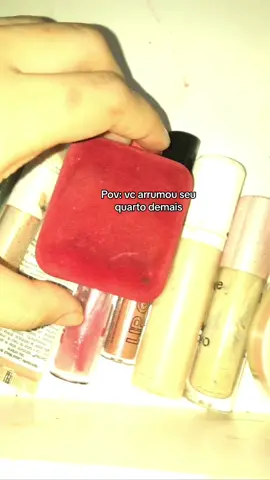 Minha mão toda suja de maquiagem 🤡🤣 #aliança #fy #termino 