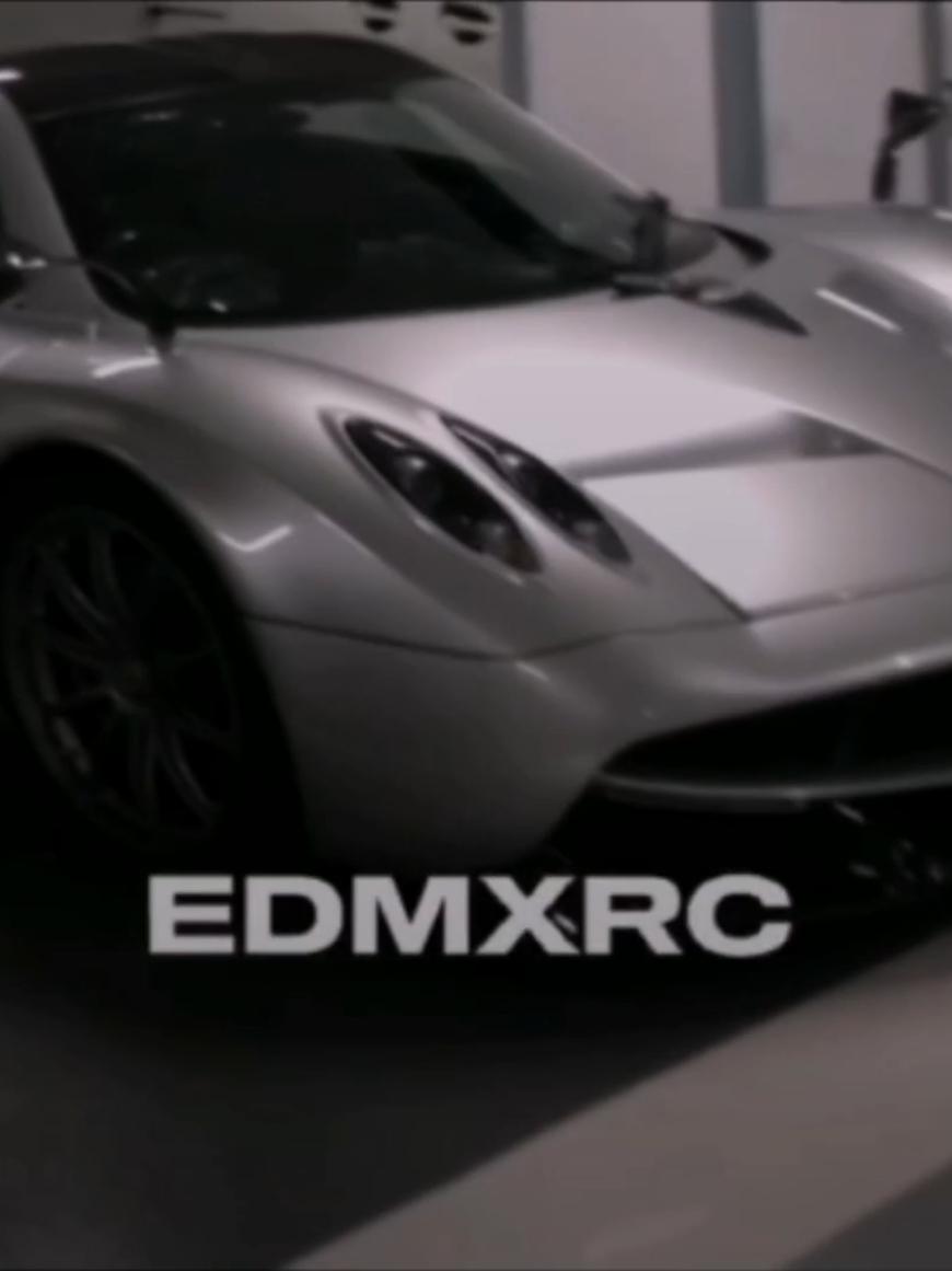 Song: wow - @slxughter #pagani #huayra #edmxrc #fy #cars #carspotting #foryoupagе 