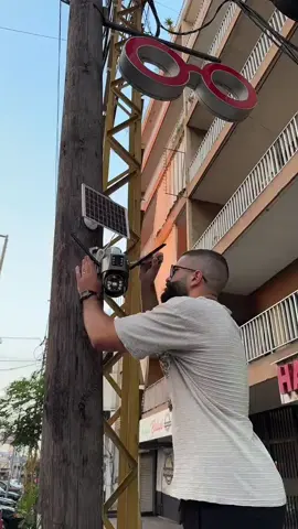 فقط ب 350شيكل  لاول مرة في البلاد كاميرا 2في 1   كاميرات 4G شريحة #كمرتين أحدث كاميرات المراقبة تدعم اتصال 4G وتعمل بالطاقة الشمسية لا تحتاج لتوصيلات انترنت ولا كهرباء تدعم كاميرا 4G اتصال 4G #كمرتين إنذار كشف الحركة في الوقت الحقيقي سيتم إرسال إشعار إنذار إليك عند اكتشاف الحركة كاميرا ثابتة وكاميرا متحركة تدعم وظيفة PTZ دوران أفقي 355 درجة ، دوران الإمالة 90 درجة  مقاوم للماء IP66، الحماية من أشعة الشمس ، الحماية من الغبار والضوء ضوء مزدوج ، يدعم الرؤية الليلية بالألوان  للطلب عبر رسائل الصفحة