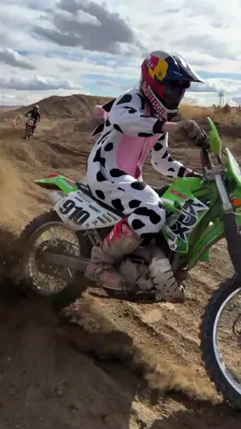 How many of you take your KDX to the motocross track? 🤠 Berm blasting this 2001 KDX220 around Dirt Bike Nation. Use code “CB910” on the @Guts Racing website for 20% off! @Red Bull Motorsports @Red Bull @MotoSport.com #KDX220 #kawasaki #2stroke 