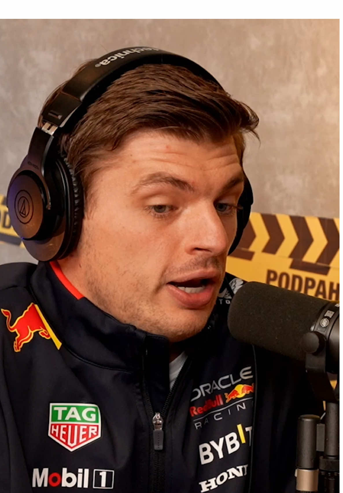 Max Verstappen e Checo falam sobre Ayrton Senna #podpah #maxverstappen #checoperez 