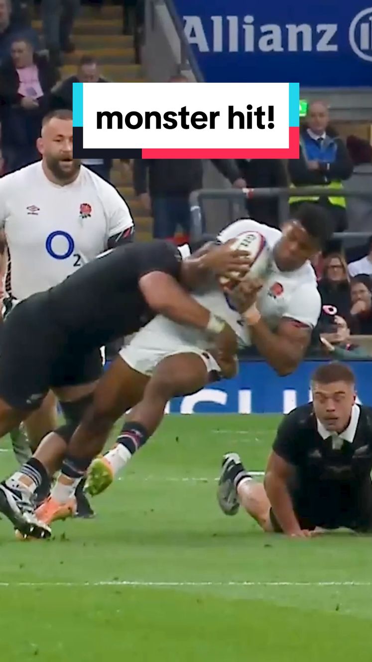 No mercy! 😤🇳🇿 📺 Tune in on @TNT Sports  #engvnzl #englandrugby #newzealand #allblacks #rugbytackle 