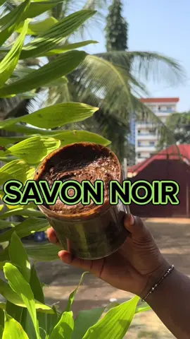 Savon noir fait maison ❤️  Faut prendre soin de son corps de temps en temps 😂 #savonnoir #soap #recettemaison #eclat #soincorps #naturelover 