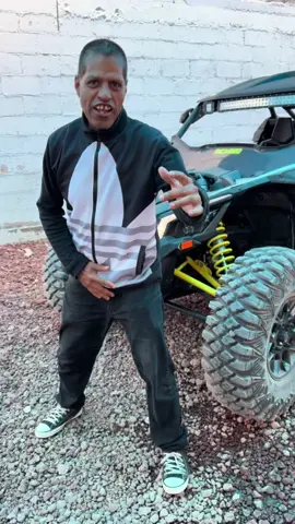 La Matraca🤣🤫🤫 #burrito #baile #canam #rzr #viral_video #daniflow @Dani Flow 