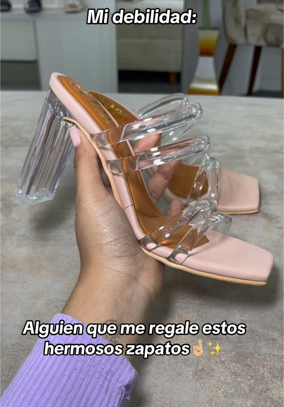 ¿Anillo de promesa? Mejor estos hermosos zapatos para usar cuando nos den el anillo de compromiso 🤭✨💕 #anillodepromesa ##zapatostransparentes #sandaliasdevestir #contenido 