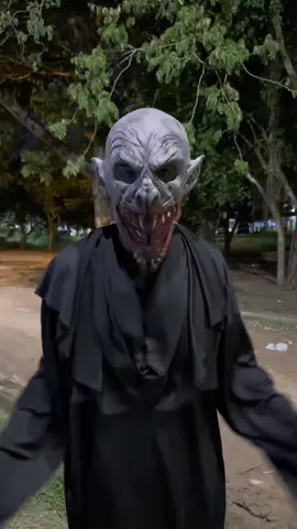 El maniqui misterioso #humor #shorts #virals #bromas #viraltiktok #parati #mundo #viralpage #funnycat #funny 