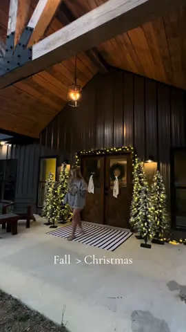 And the porch saga continues… may be my fav yet🥰 Not completely done but a good start!