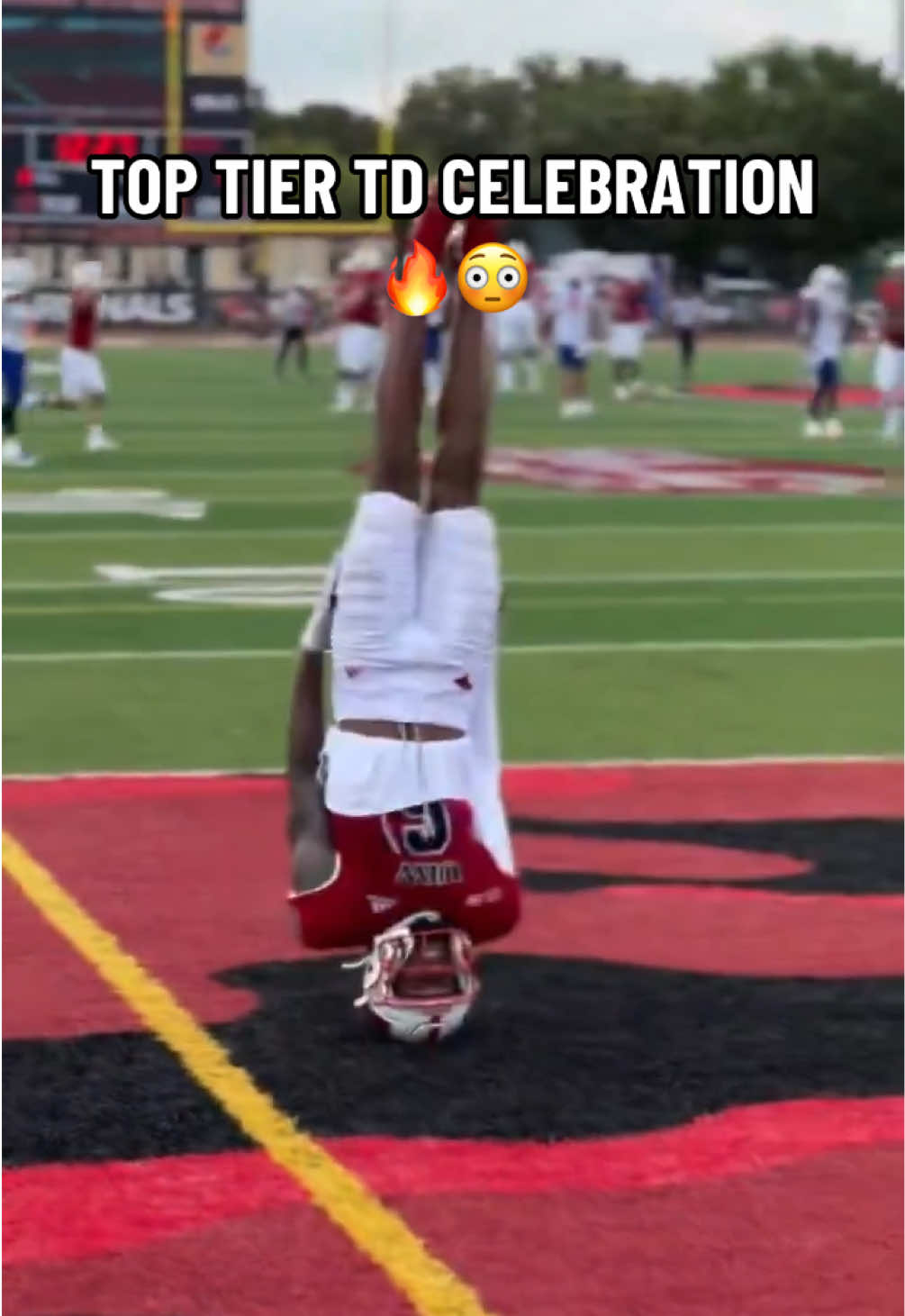 WILD TD CELEBRATION 😳👀 (via Forever1stCards/x) #football #sports #ncaa 