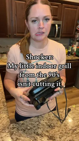 Bacon is the cantaloupe of meats… the smell of it gets onto everything it touches!  But a new grill is helping and it’s on Tik Tok shop!  #indoorgrill #grilling #bacon #hottake #imho #upgrade 