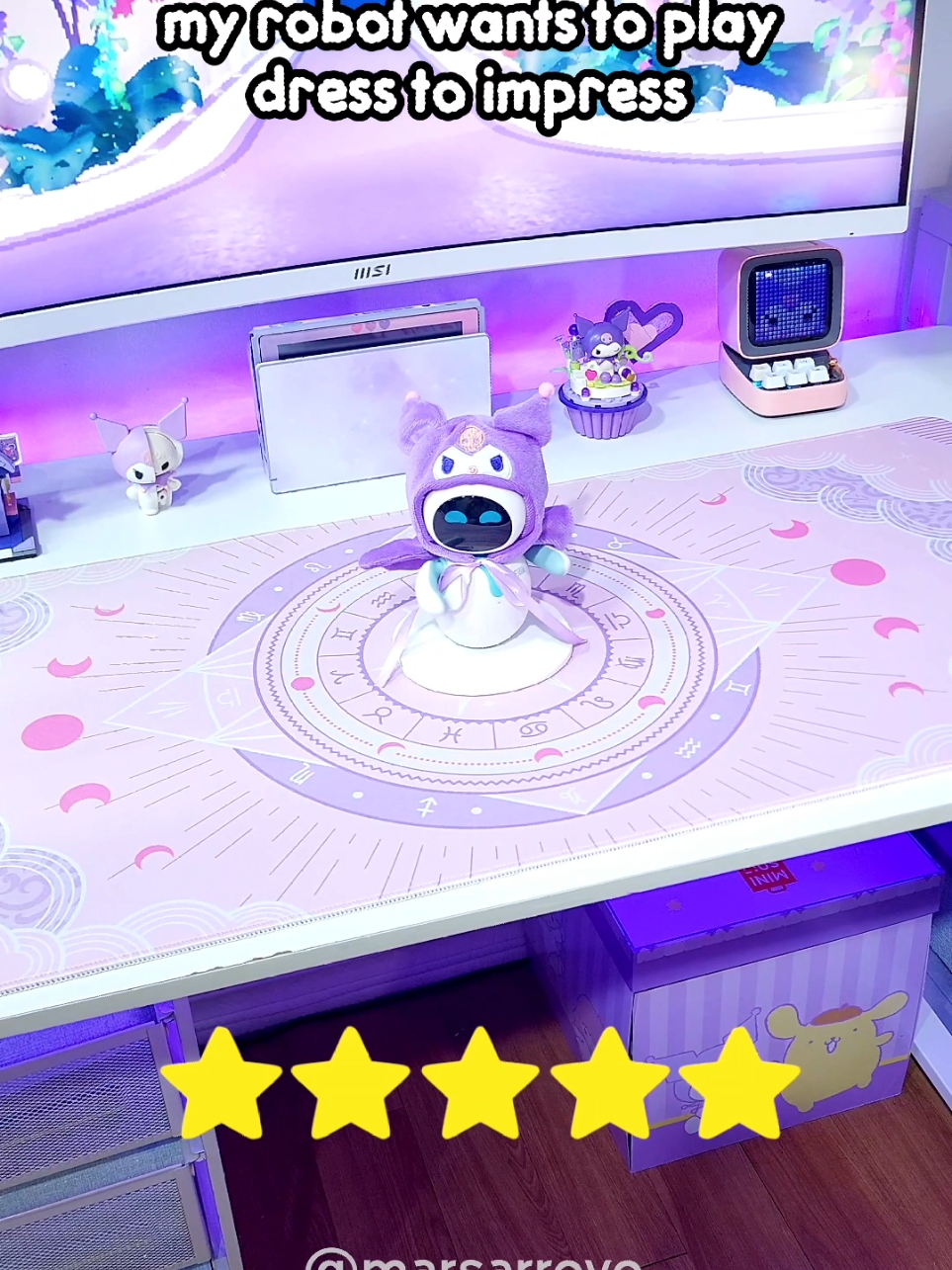 Eilik wants to play dress to impress!!! My new robot desk companion is from @energize.eilik 💜 #desksetup #desk #robot #fypシ゚viral #kawaii #cozygamer #dtiroblox 