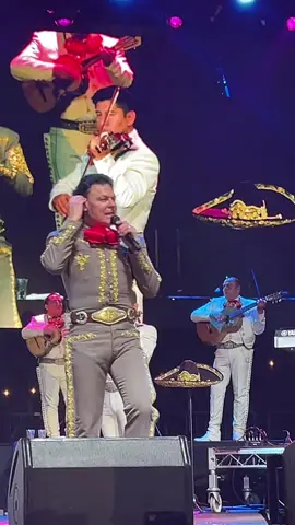 @Pedro Fernández  Dime que si 🎶  su mas reciente tema#pedrofernandez  #paratiiiiiiiiiiiiiiiiiiiiiiiiiiiiiii  #musicamexicana🇲🇽  #foryoupage❤️❤️  #musicamexicana  #musicaenvivo  #dimequesi  #fyp 