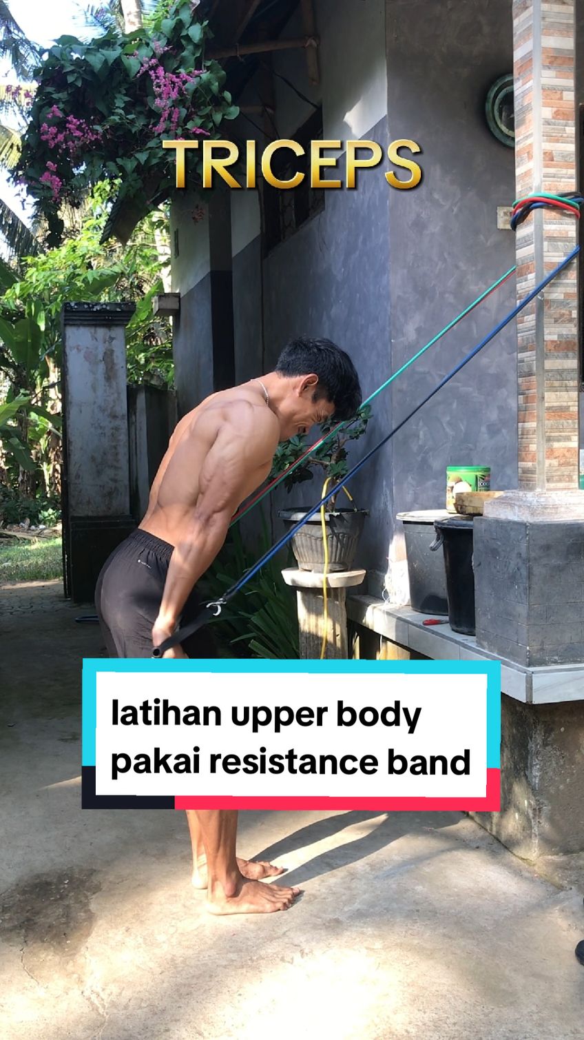 workout pakai resistance band latihan uper body otot bahu sayap dada triceps biceps . #workoutmotivation  #gym #olahraga #fyp  #workfromhome  #baliboys #videoviral 