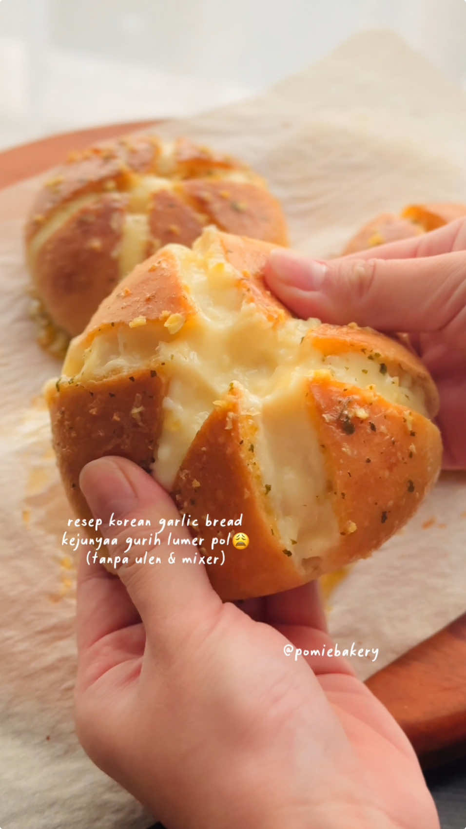 udah save ratusan resep tapi kaga pernah dibikin akhh, bikin ga?👊🏻  #koreangarlicbread #garlicbread #vir #pomierecipe 