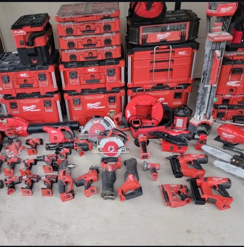 milwaukeetool Organized and Ready to take on the Jobsite #ToolCollectionTuesday #MilwaukeeTool #Nothing ButHeavyDuty Photo Credit: Donald Bickle