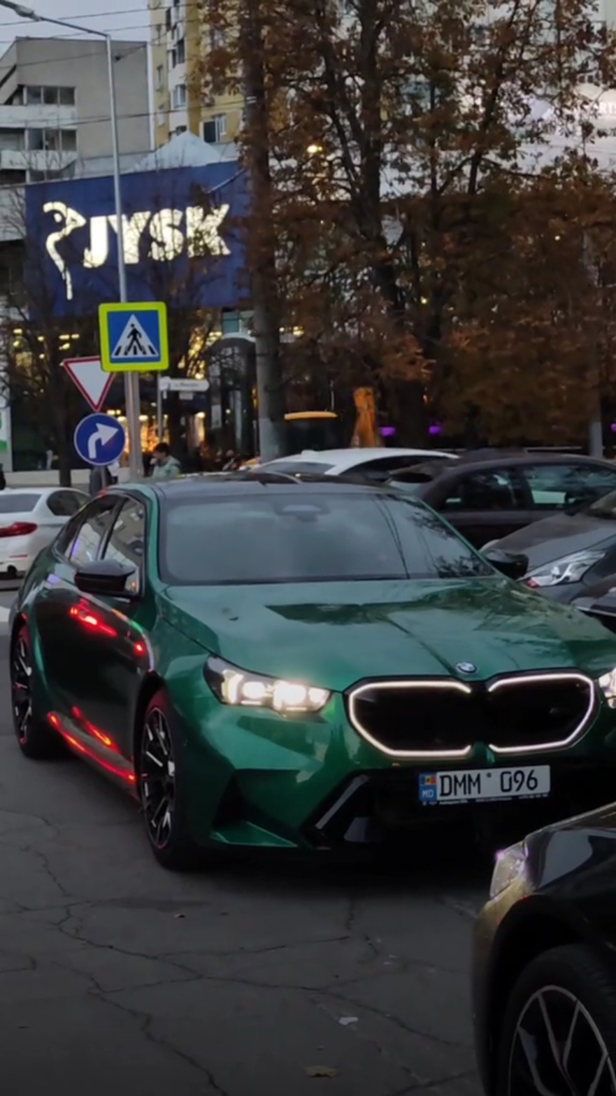 new m5 g90 1/3🇲🇩#carsofmoldova #moldova🇲🇩 #editing #carspotting #bmw #m5 #g90 #m5g90 #greenm5g90 #1 #first #bestspotter 