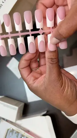 Ultra-fitting pre-applied nail polish and base coat