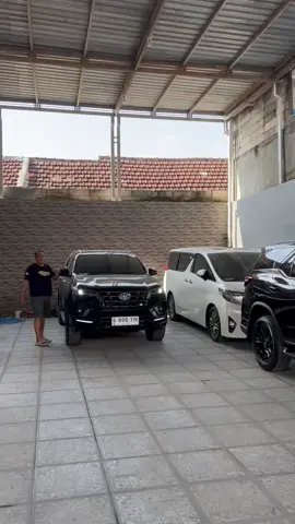 Ready.... #makkah  #JelajahJakarta  #JelajahLiburan  #sewamobil  #labubu  #haulsolo2024  #libbytrans  #padahariini  #fyp  #joyosemoyocommunity  #fypシ゚viral  #sewamobilsidoarjo  #sewamobilsurabayamurah  #almahiraiibsmalang 