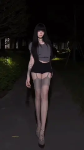 谁说的,它都不知道摧毁我多少个杯子了.#dance #fyp #sexy 