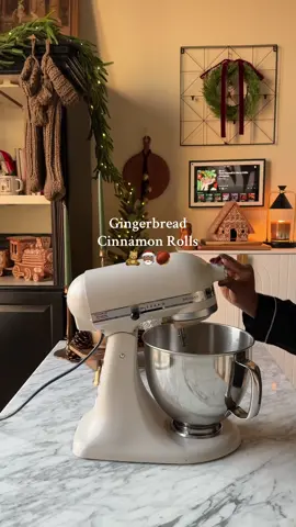 🎅🏾 Christmas is 52 days away! Let's make these Gingerbread Cinnamon Rolls  🧸 Here's what you need to try this at home: Dough: 1 cup + 2 tbsp lukewarm milk  6  tbsp (85g) unsalted butter, softened 3 3/4 cups All Purpose Flour  1 large egg 2 tablespoons (43g) molasses 1 tablespoon instant yeast or 2 1/4 tsp of active yeast  1 tbsp ground ginger  2 tsp vanilla extract  1 tsp table salt 1 tsp cinnamon 1/4 tsp allspice 1/4 tsp nutmeg Filling: 4 tbsp (57g) unsalted butter, softened 1/4 cup (54g) light brown sugar or dark brown sugar, packed 2 tbsp (15g) All Purpose Flour 1 tbsp molasses 2 tsp ginger  1 tsp black cocoa 1/2 tsp cinnamon 1/8 tsp allspice 1/8 tsp nutmeg   The full recipe by King Arthurs Baking is linked in my bio 🤍 Enjoy! #cinnamonrolls #gingerbread #baking #christmasbaking #christmastok #christmascountdown 