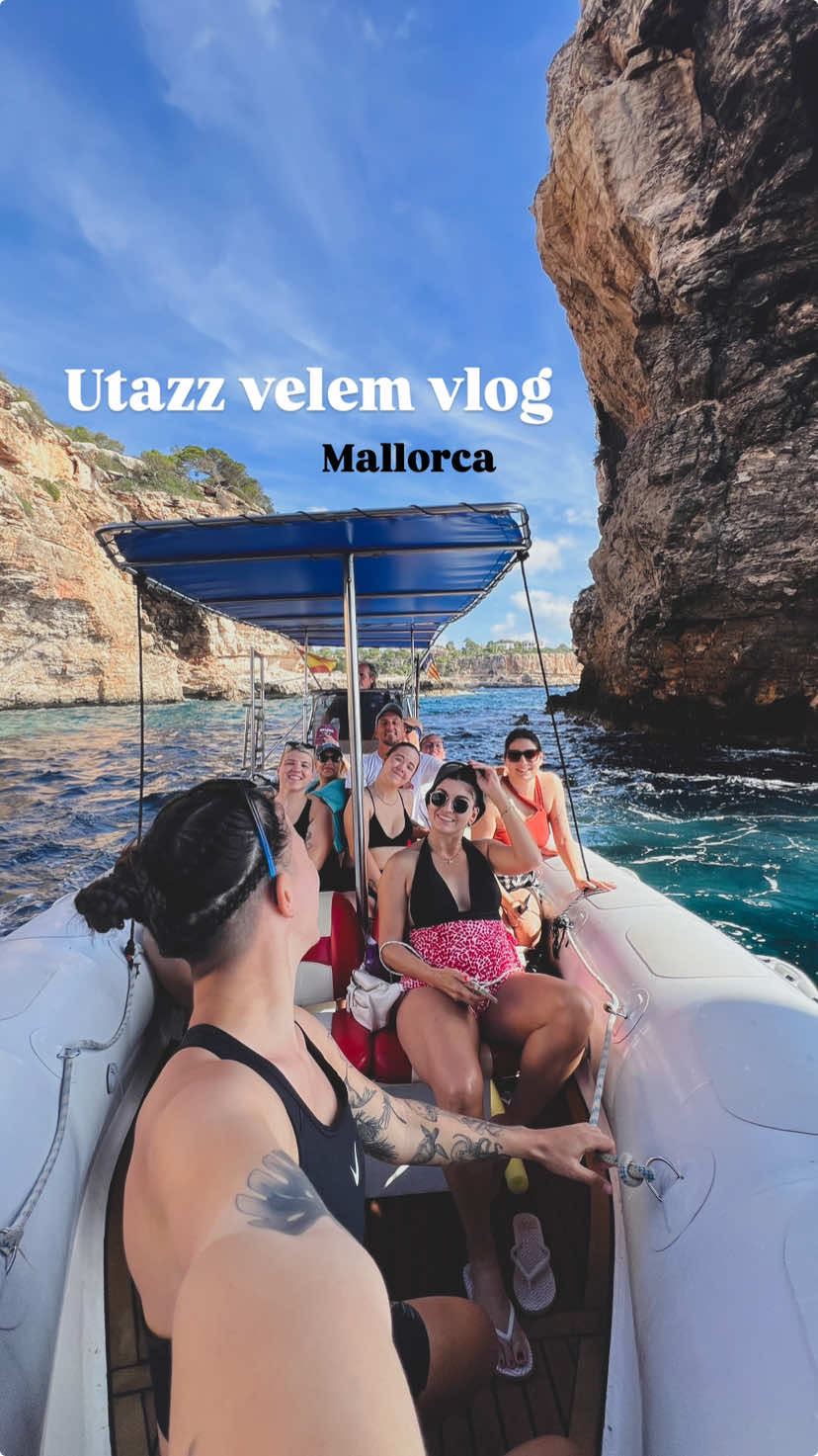 Egyik nap sem unatkozunk😂🚤🐟🤿🇪🇸 #utazzvelem #együttlennijó #utazz #együttkönnyebb #kirándulás #mallorca 