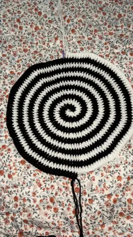 Made it in perfect time for bonfire night 🌀 #crochet #crochetjumper #crochetsweater #crochetersoftiktok #crochettiktok #bonfirenight #fireworks #spiral 
