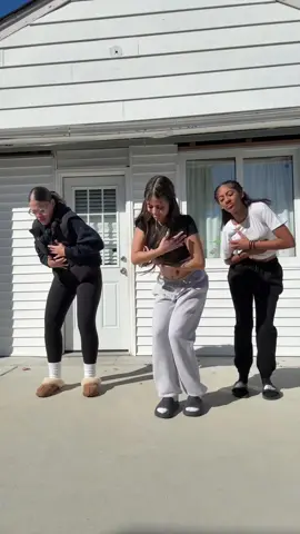 And I know, and I know, and I know 😭❤️‍🔥 @sulenny 🩷 @ircelys._ #fypシ゚viral #viral #dance #trending 