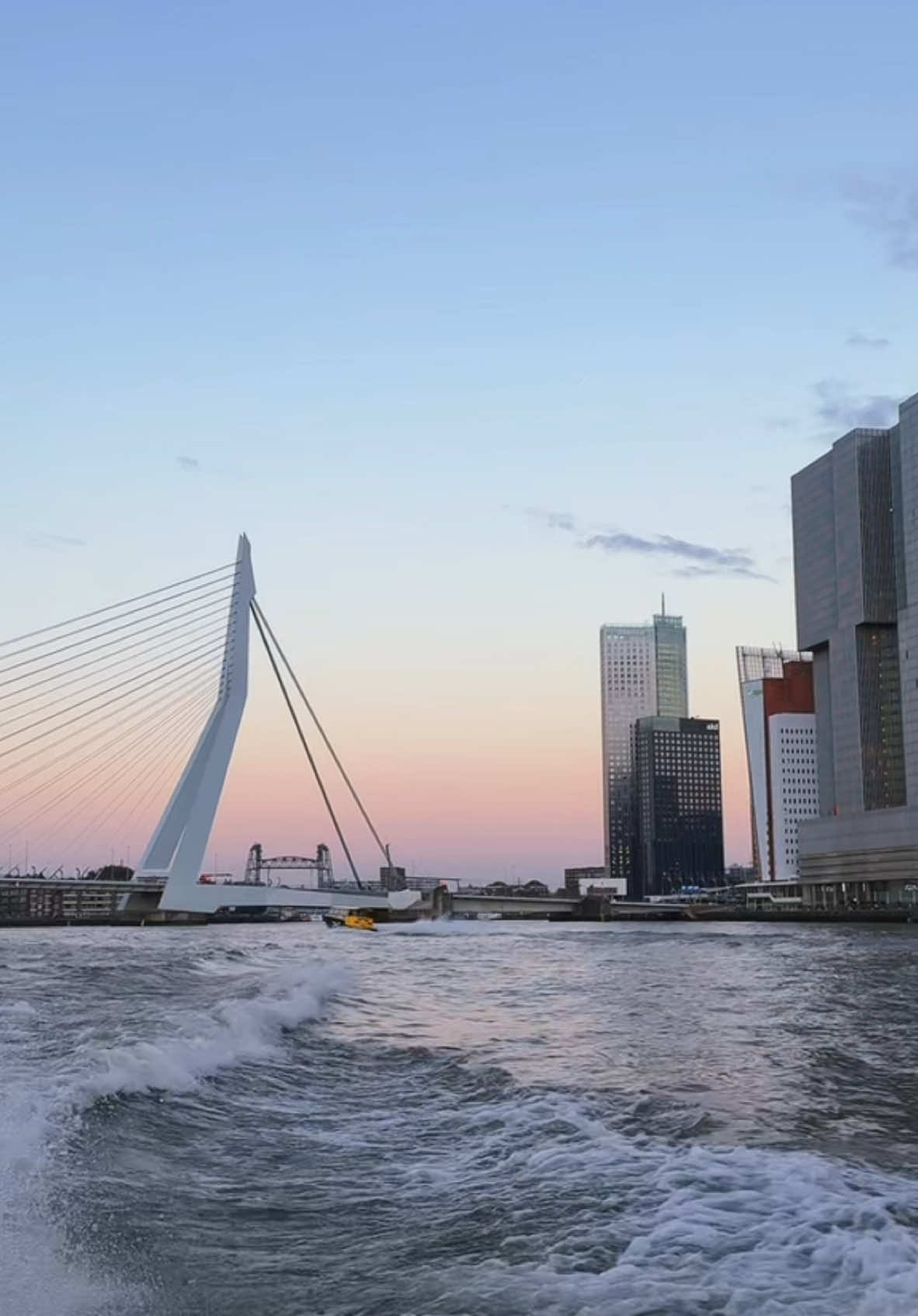 best €4 ever spent ✨ #rotterdam #netherlands #roffa #watertaxi #watertaxirotterdam 