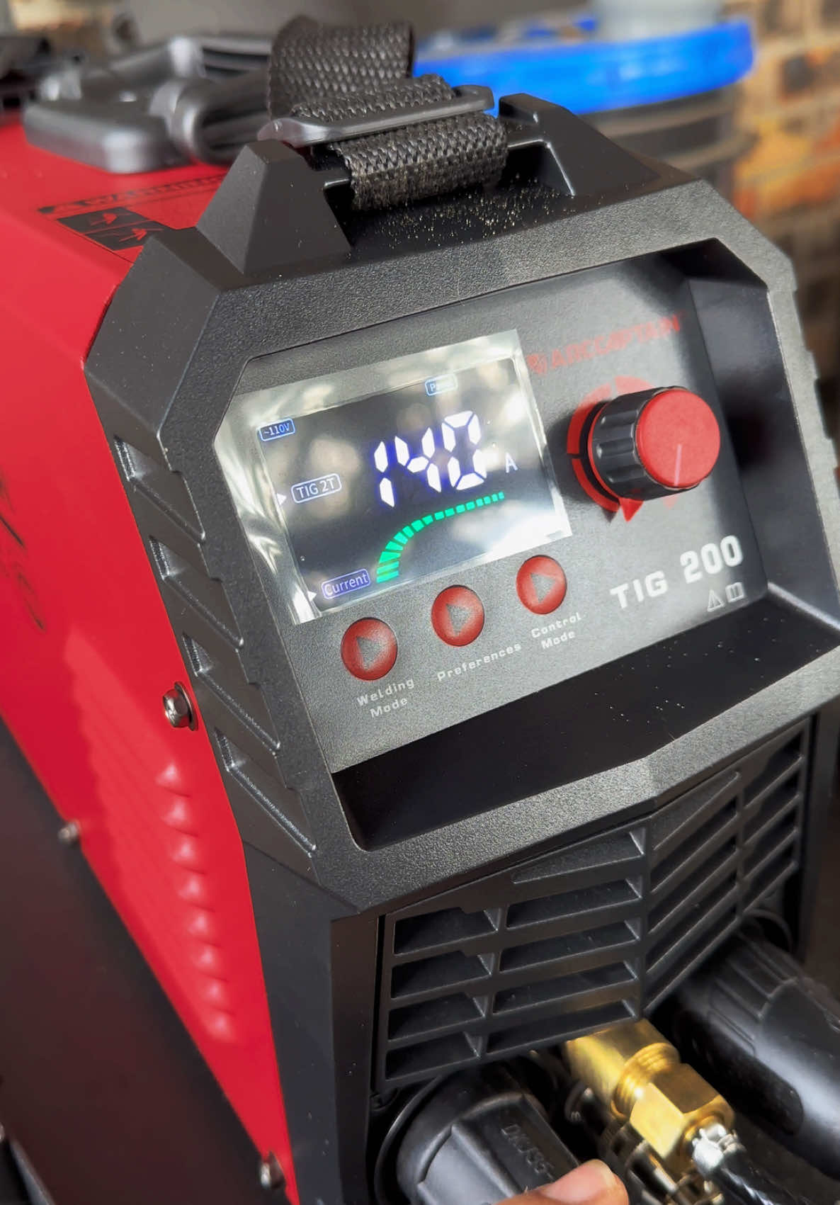 Probably the best tig welder on tiktok! #fyp #arccaptain #tig200 #weldingmachine #welder 