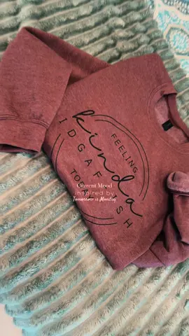 I will live in this sweatshirt #sweatshirt #sweatshirtsesaon  #tiktokshopblackfriday #tiktokshopcybermonday 