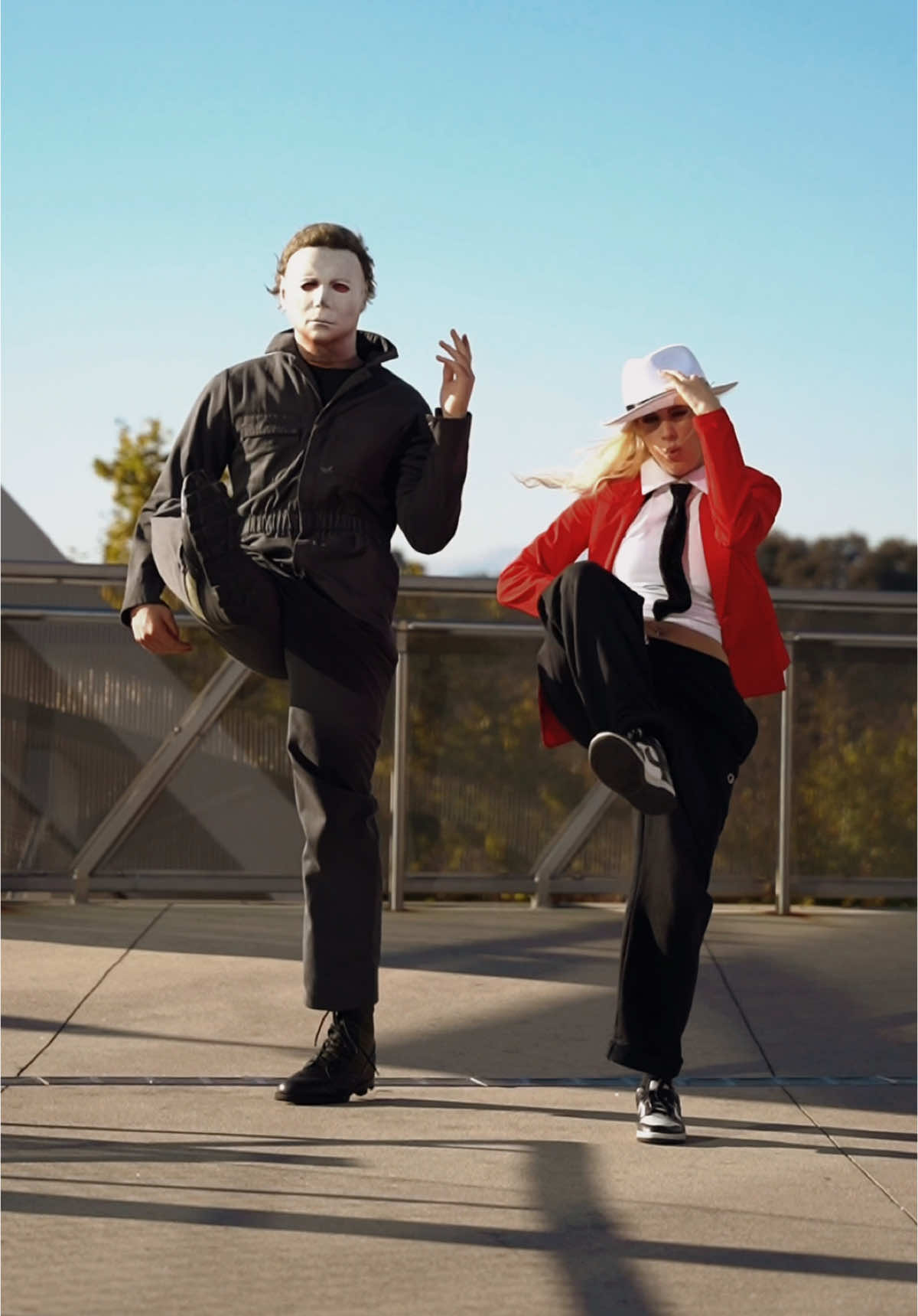You got to be startin’ soemthin’ @Brooklyn Juvé #michaeljackson #wannabestartinsomethin #mymjmoves #dance #michaelmyersoftiktok #michaelmyers #michaelmyersoftiktok_ #halloween1978 #michaelmyers #halloween #fall #autumn #spookyseason #fallaesthetic #autumnaesthetic #theshape #theboogeyman #boogeyman #horror #horrortok 