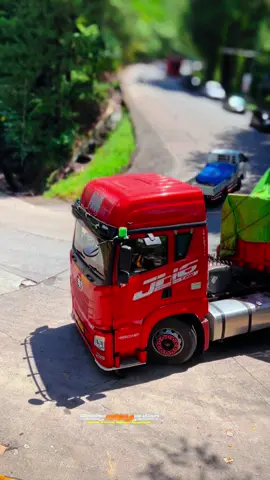 3 unit Truck Sultan Siba Surya Turun Sitinjau Lauik 😎🤙🏻apa iya truck ini bebas tilang guys ? 🤔 #fyp #fypシ #sibasurya #sitinjaulauik #rotanaofficial #robbyrotanayulian 
